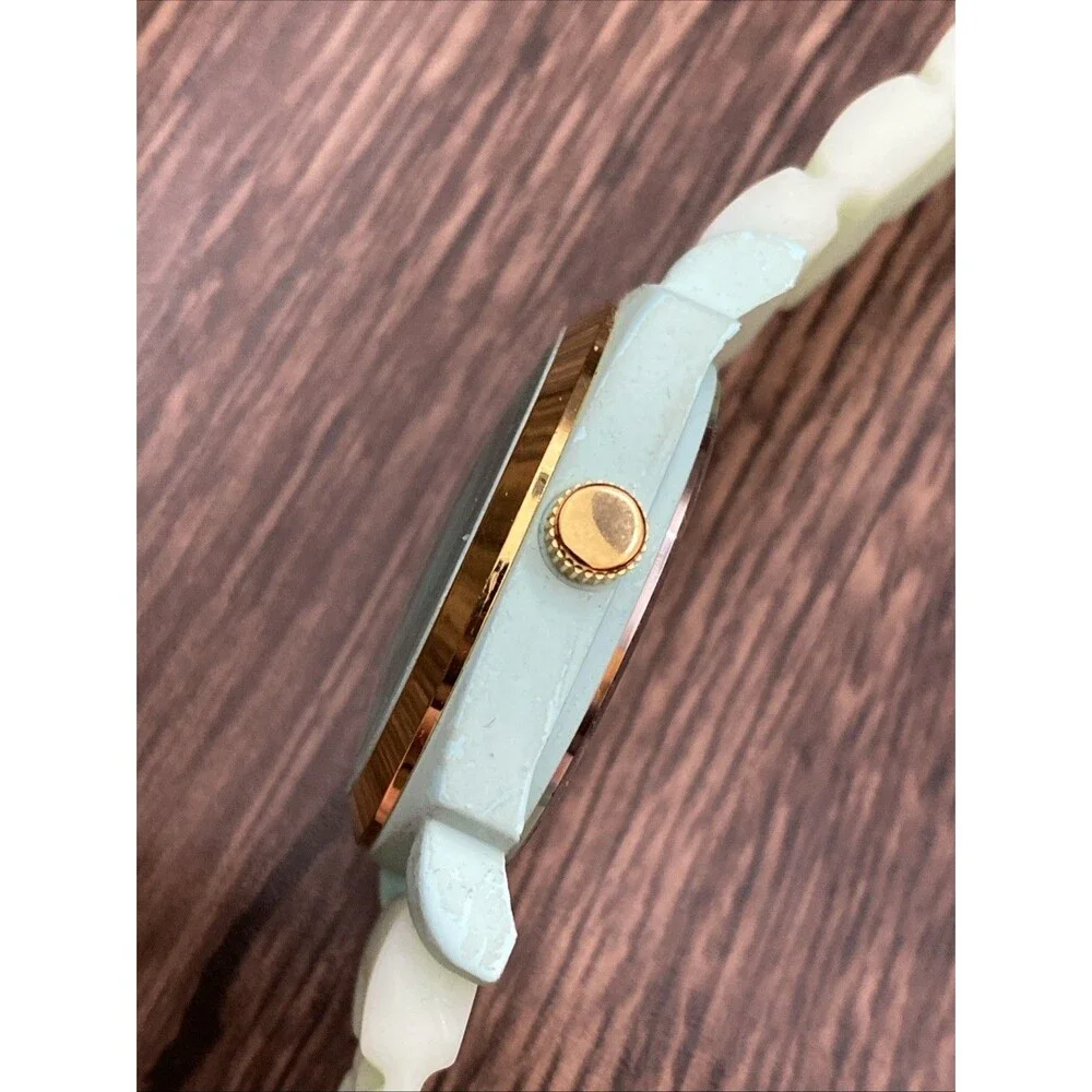 Unbranded Mint Green And Gold Women's Watch New Battery Working